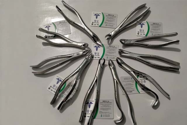 Dental American Extracting Forceps 